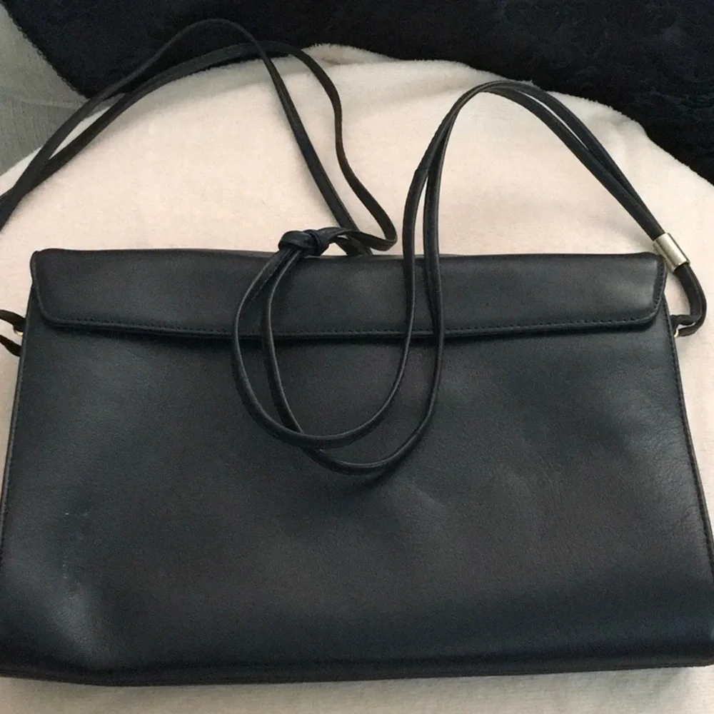 Classic Black Envelope Crossbody Bag